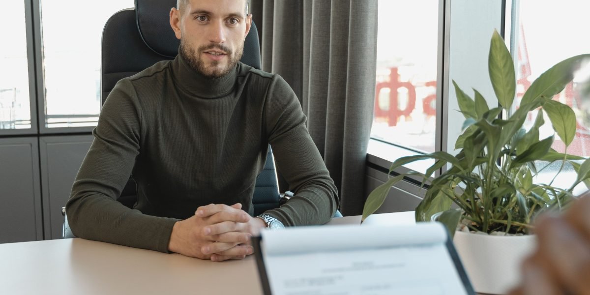 Projecting confidence and demonstrating problem-solving skills are key to successful job interviews.